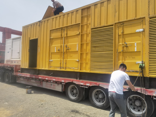 固始除了负载情况和发动机维护，还有哪些因素会影响 200kw 柴油发电机的油耗？